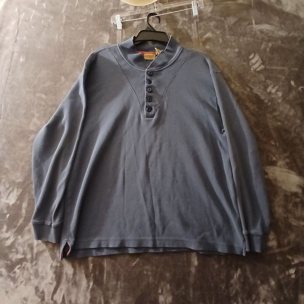 L.L. Bean Men’s Henley Shirt Size L Regular Navy Blue Cotton Knit Long Sleeve